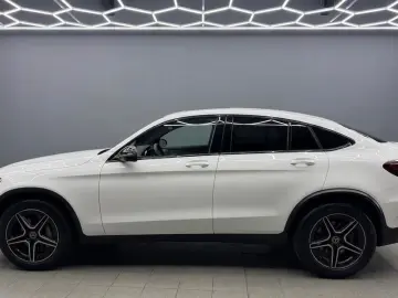 MERCEDES-BENZ GLC 200 d 4MATIC Coupé Amg Line Schiebedach