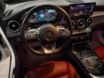 MERCEDES-BENZ GLC 200 d 4MATIC Coupé Amg Line Schiebedach