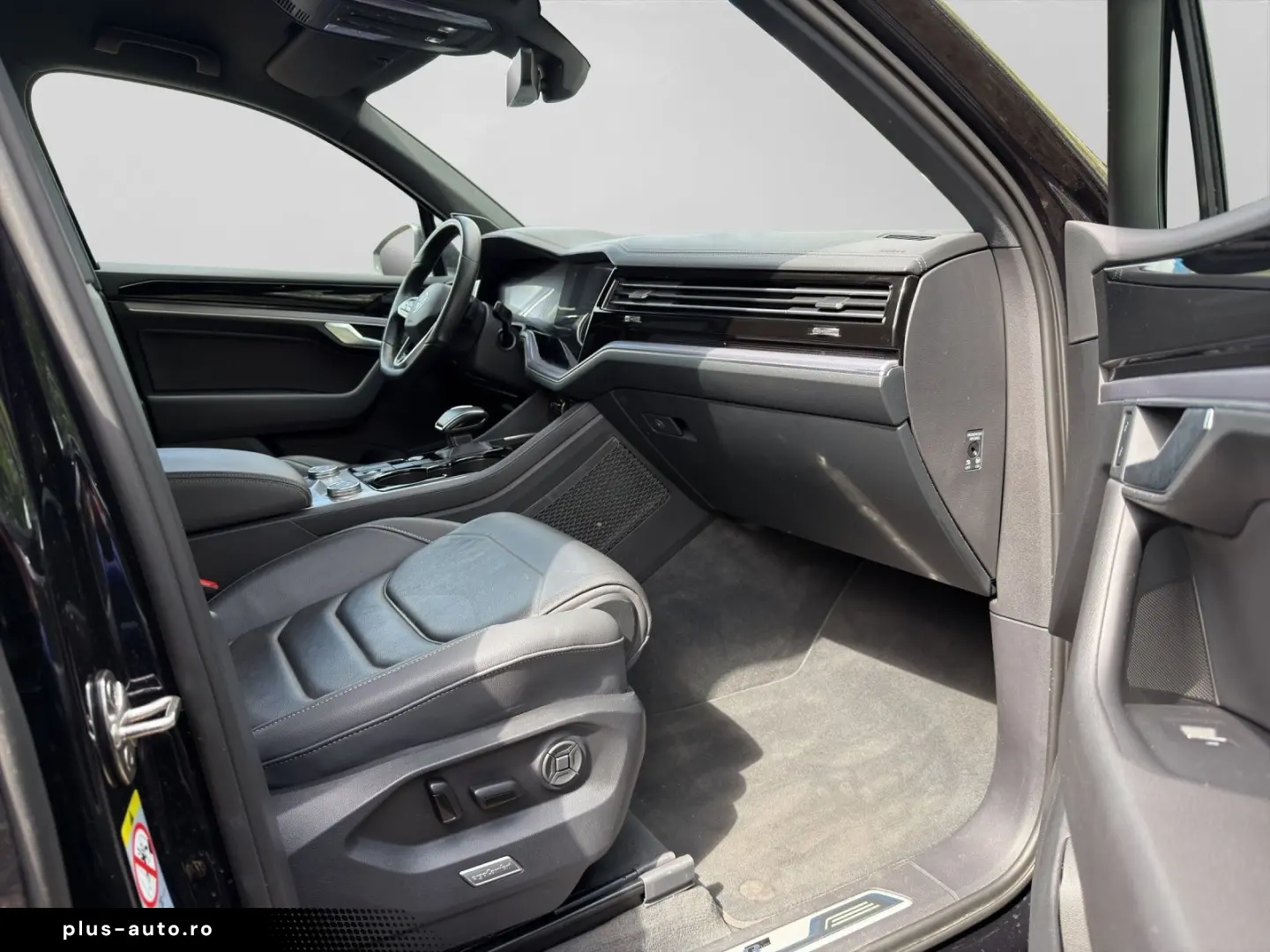 VW Touareg TDI 4M R-LINE LUFT LM21 ASSIST  DYNAUDIO