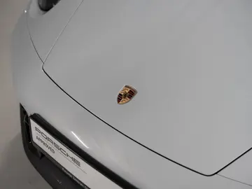 PORSCHE 992 Carrera Cabriolet BOSE Lift-VA Sportabgas