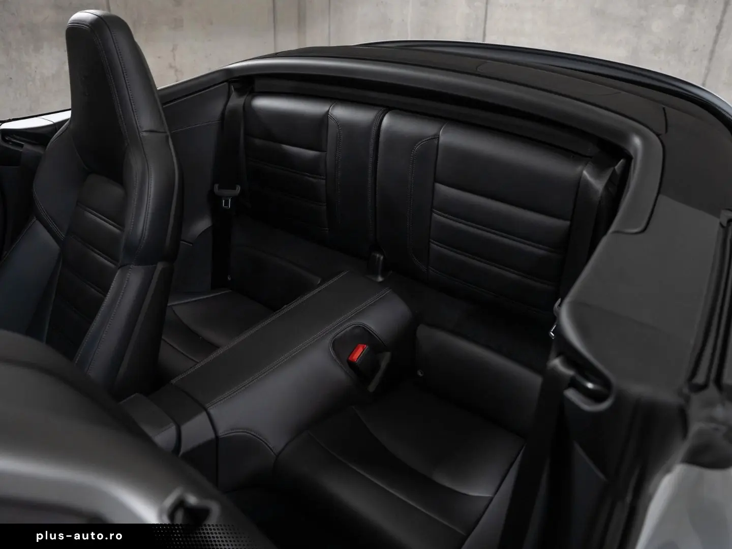 PORSCHE 992 Carrera Cabriolet BOSE Lift-VA Sportabgas