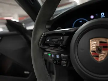 PORSCHE 992 Carrera Cabriolet BOSE Lift-VA Sportabgas