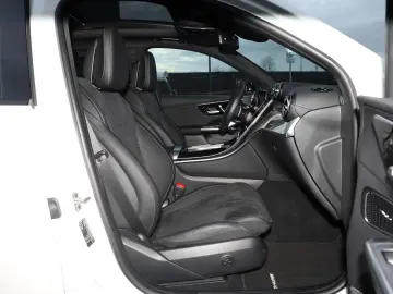 MERCEDES-BENZ GLC 450 d 4M AMG Line Panorama AHK Memory 360