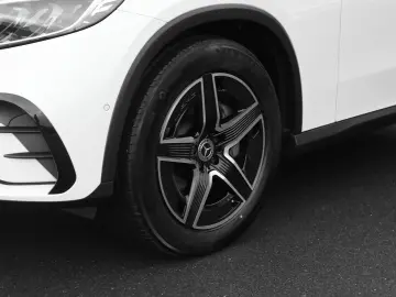 MERCEDES-BENZ GLC 450 d 4M AMG Line Panorama AHK Memory 360