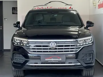 VW Touareg 3.0 TDI 4M R-Line HUD ACC Innovision AHK