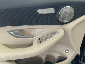 MERCEDES-BENZ GLC 300 de 4M Ditronic AIRBody AHK Bur…