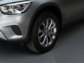 MERCEDES-BENZ GLC 300 de 4M AMG MBUX Ambiente CarPlay KAMERA