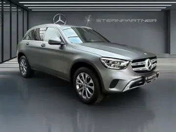 MERCEDES-BENZ GLC 300 de 4M AMG MBUX Ambiente CarPlay KAMERA