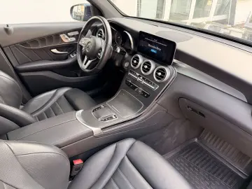 MERCEDES-BENZ GLC 400 d 4M AMG Line Panorama Head-Up Leder