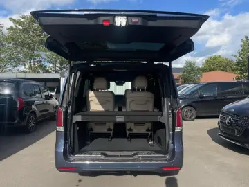 MERCEDES-BENZ V 300 d 4MATIC AVANTGARDE Lang Pano Ai…