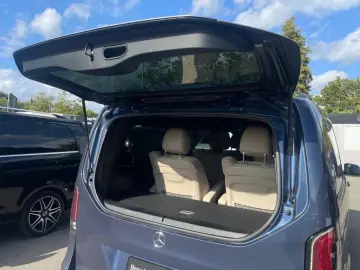 MERCEDES-BENZ V 300 d 4MATIC AVANTGARDE Lang Pano Ai…