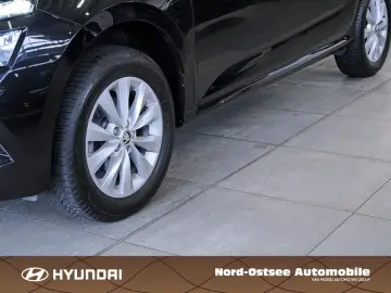 SKODA KAMIQ 1.0 TSI AMBITION TEMPO SITZHZG PDC KLIMA