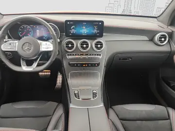 MERCEDES-BENZ GLC 220 d 4Matic AHK Night Paket 360 Kamera