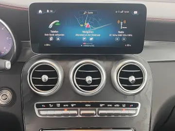 MERCEDES-BENZ GLC 220 d 4Matic AHK Night Paket 360 Kamera