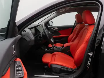 BMW 120i SportLine H K HUD DAB Kamera Panorama Leder