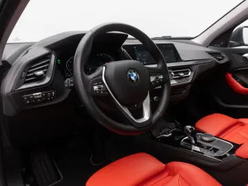 BMW 120i SportLine H K HUD DAB Kamera Panorama Leder