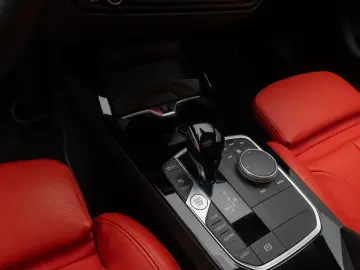 BMW 120i SportLine H K HUD DAB Kamera Panorama Leder