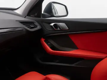 BMW 120i SportLine H K HUD DAB Kamera Panorama Leder