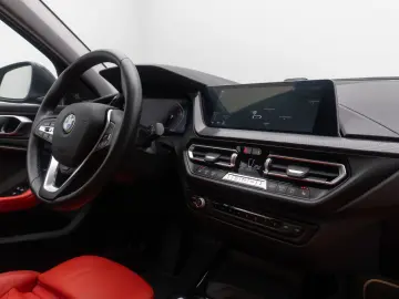 BMW 120i SportLine H K HUD DAB Kamera Panorama Leder