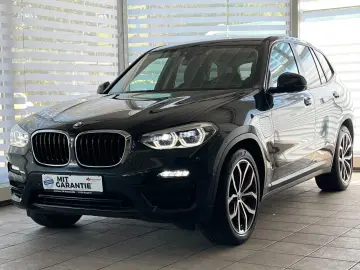 BMW X3 xD30e 360  AHK HeadUp Sportsitze Unfallfrei