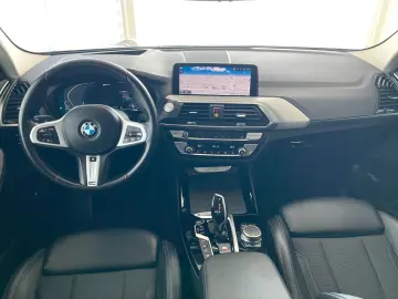 BMW X3 xD30e 360  AHK HeadUp Sportsitze Unfallfrei