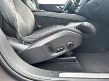 VOLVO XC60 T6 Inscription Expression Recharge Plug-In