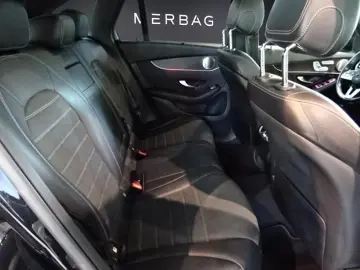MERCEDES-BENZ GLC 300 de 4M