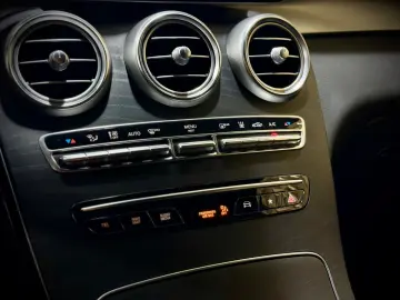 MERCEDES-BENZ GLC 300 e 4Matic Coupe  AMG-LINE 1.HAND NIGHT