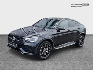 MERCEDES-BENZ GLC 300e 4MATIC kupé AMG Line