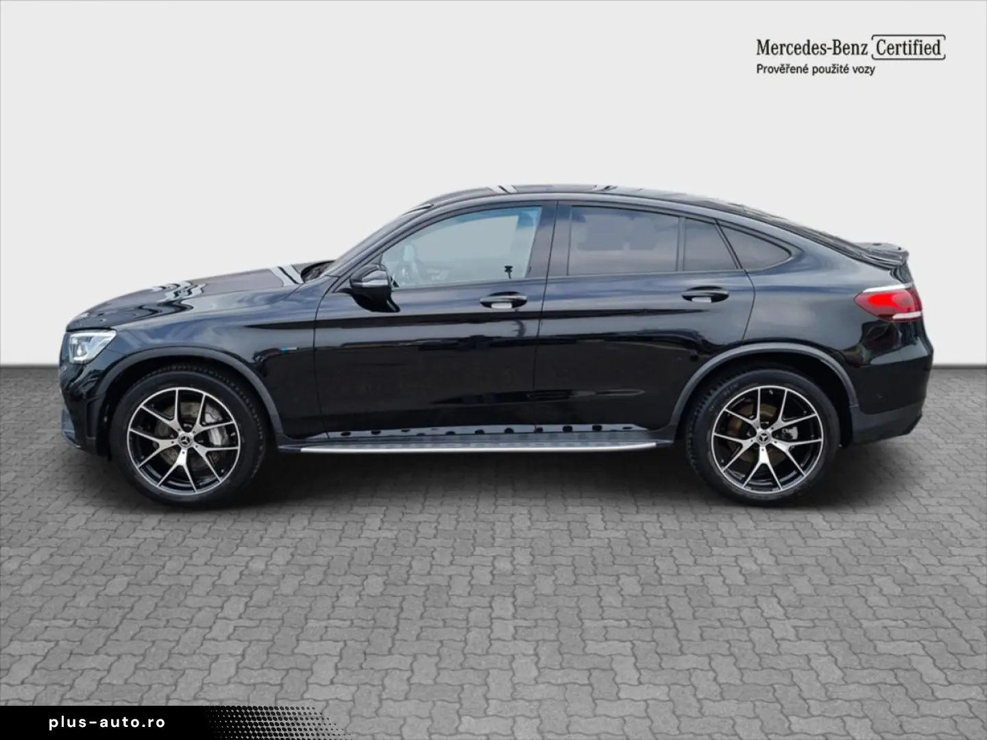 MERCEDES-BENZ GLC 300e 4MATIC kupé AMG Line