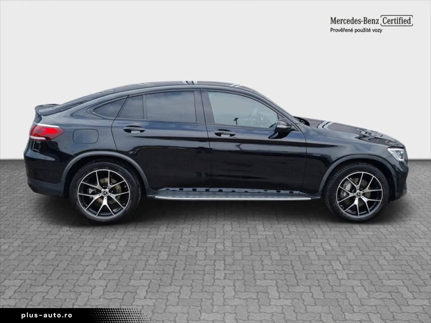 MERCEDES-BENZ GLC 300e 4MATIC kupé AMG Line