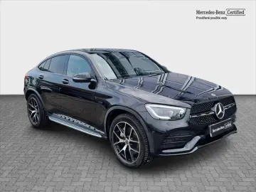 MERCEDES-BENZ GLC 300e 4MATIC kupé AMG Line