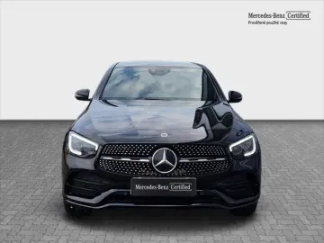 MERCEDES-BENZ GLC 300e 4MATIC kupé AMG Line