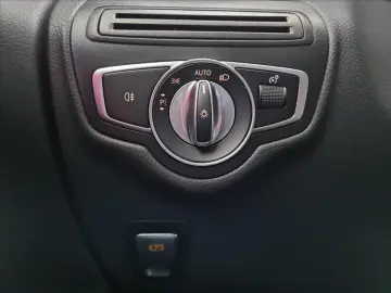 MERCEDES-BENZ GLC 300e 4MATIC kupé AMG Line