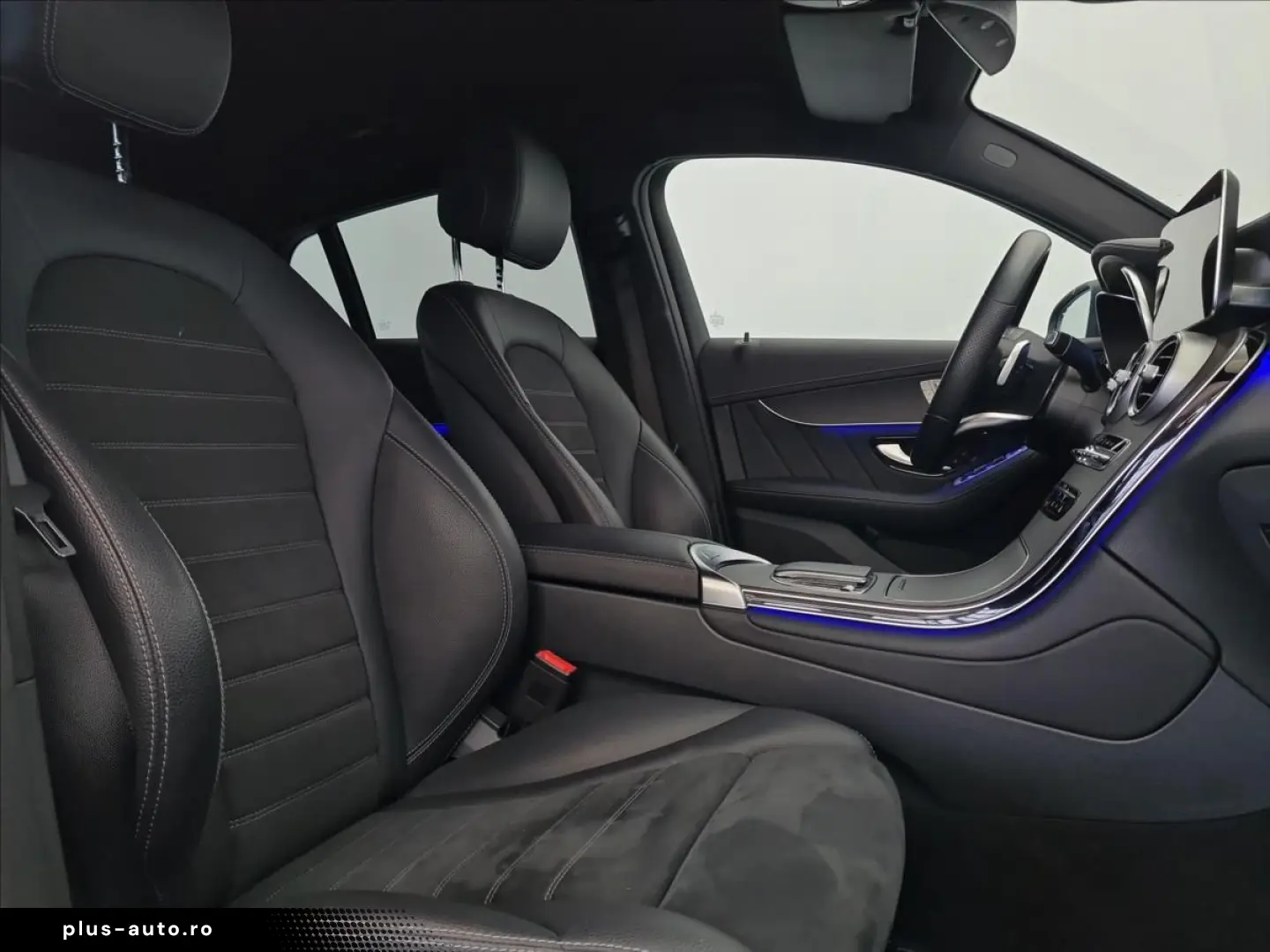 MERCEDES-BENZ GLC 300e 4MATIC kupé AMG Line