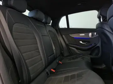 MERCEDES-BENZ GLC 300e 4MATIC kupé AMG Line