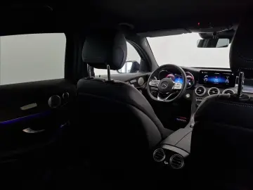 MERCEDES-BENZ GLC 300e 4MATIC kupé AMG Line
