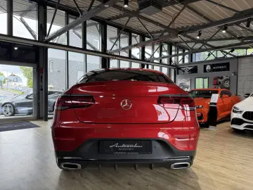 MERCEDES-BENZ GLC 300 e 4Matic Coupé AMG Line KAMERA…