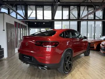 MERCEDES-BENZ GLC 300 e 4Matic Coupé AMG Line KAMERA…