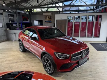 MERCEDES-BENZ GLC 300 e 4Matic Coupé AMG Line KAMERA…