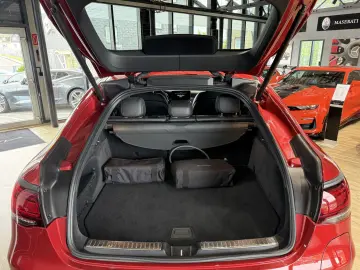 MERCEDES-BENZ GLC 300 e 4Matic Coupé AMG Line KAMERA…