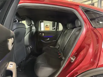 MERCEDES-BENZ GLC 300 e 4Matic Coupé AMG Line KAMERA…