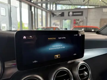MERCEDES-BENZ GLC 300 e 4Matic Coupé AMG Line KAMERA…