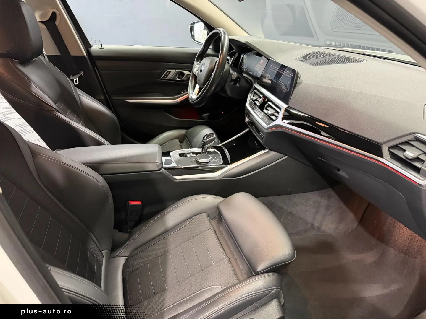 BMW 330e Sport Line