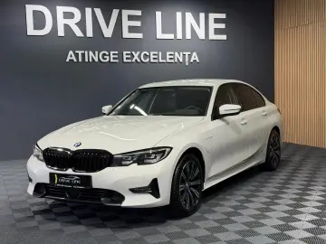 BMW 330e Sport Line