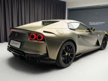Ferrari 812 GTS JBL Carbon Passenger Display