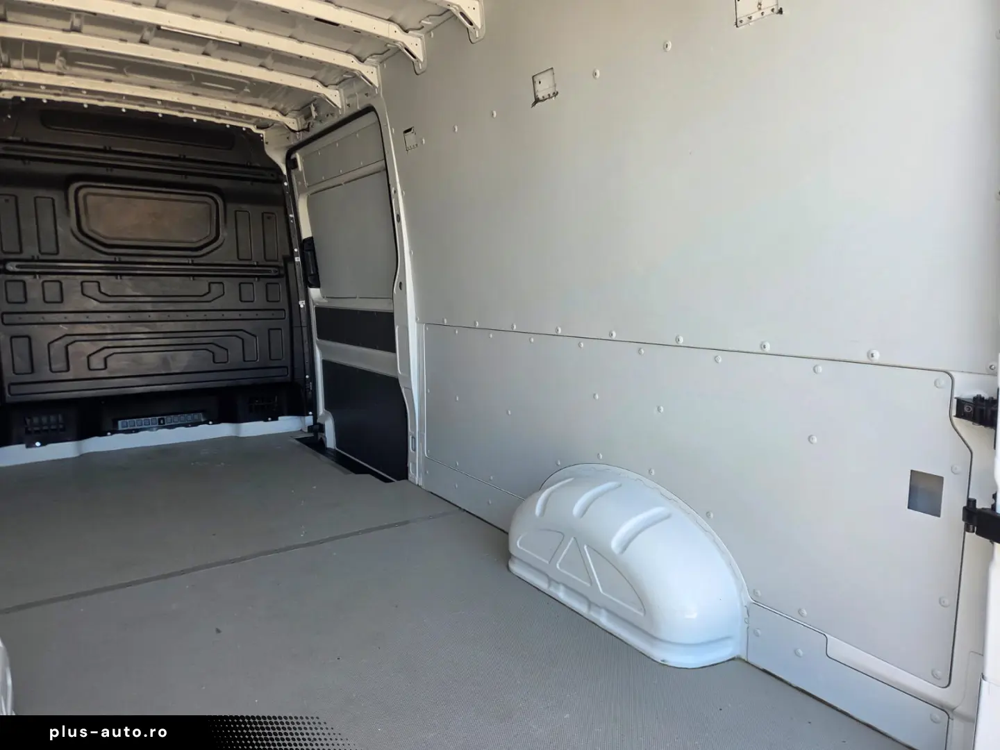 VOLKSWAGEN NEW CRAFTER L4H3