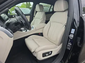 BMW X6 xDrive40d LASER HUD KAMERA INDIVIDUAL Standhe