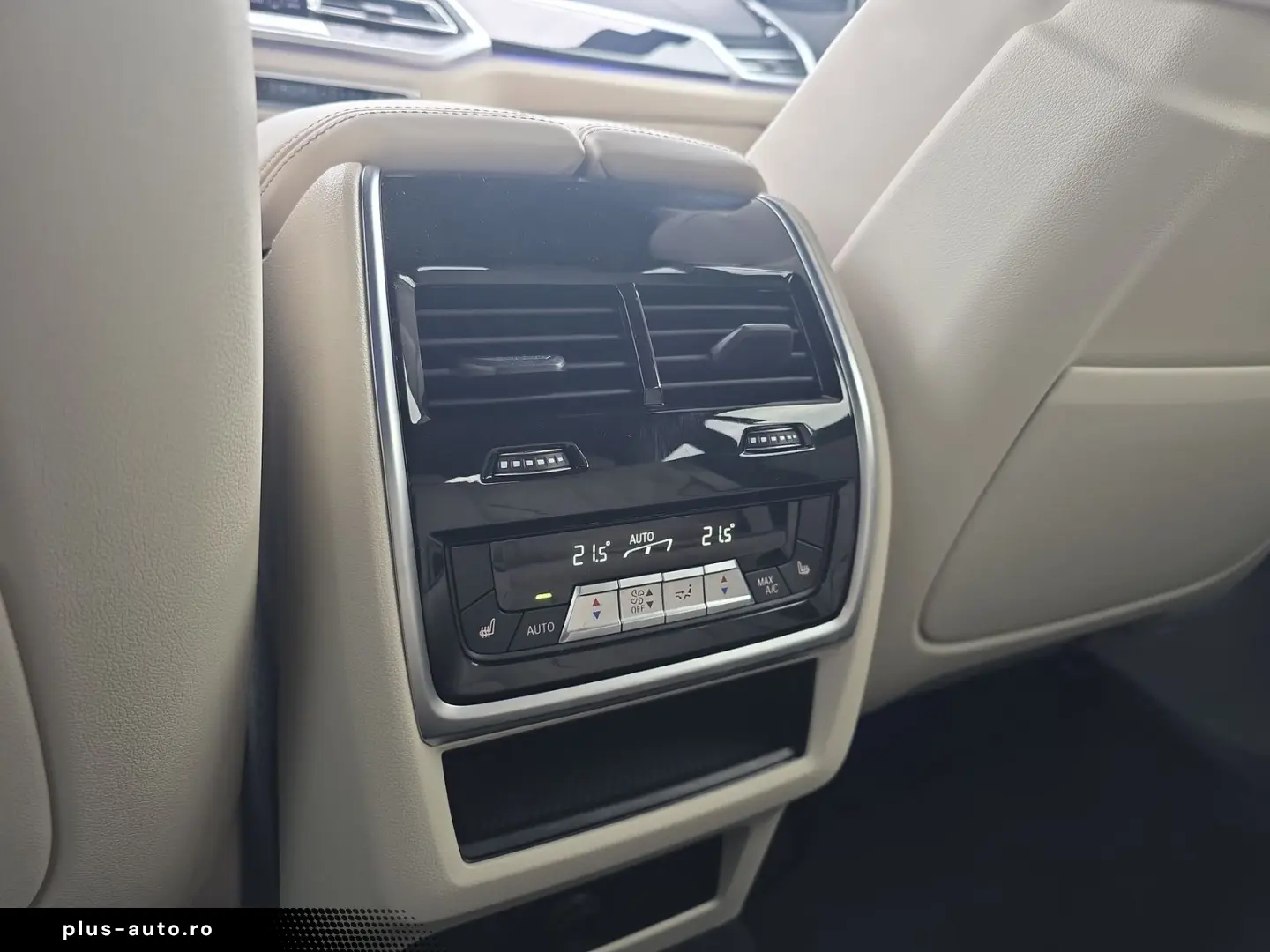 BMW X6 xDrive40d LASER HUD KAMERA INDIVIDUAL Standhe