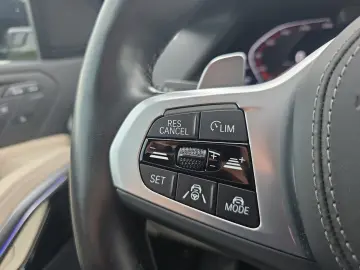 BMW X6 xDrive40d LASER HUD KAMERA INDIVIDUAL Standhe